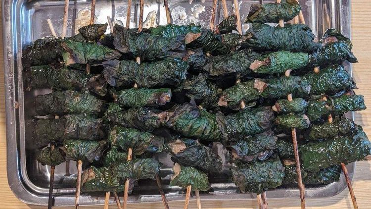 Bò lá lốt - Grilled Beef in Betel Leaves